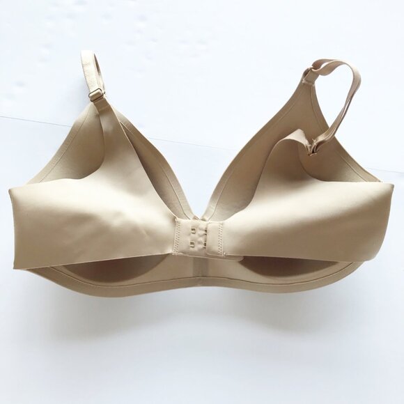 SOMA Vanishing 360 Wireless Lightly Lined Nude Bra Womens 34B - Picture 3 of 4